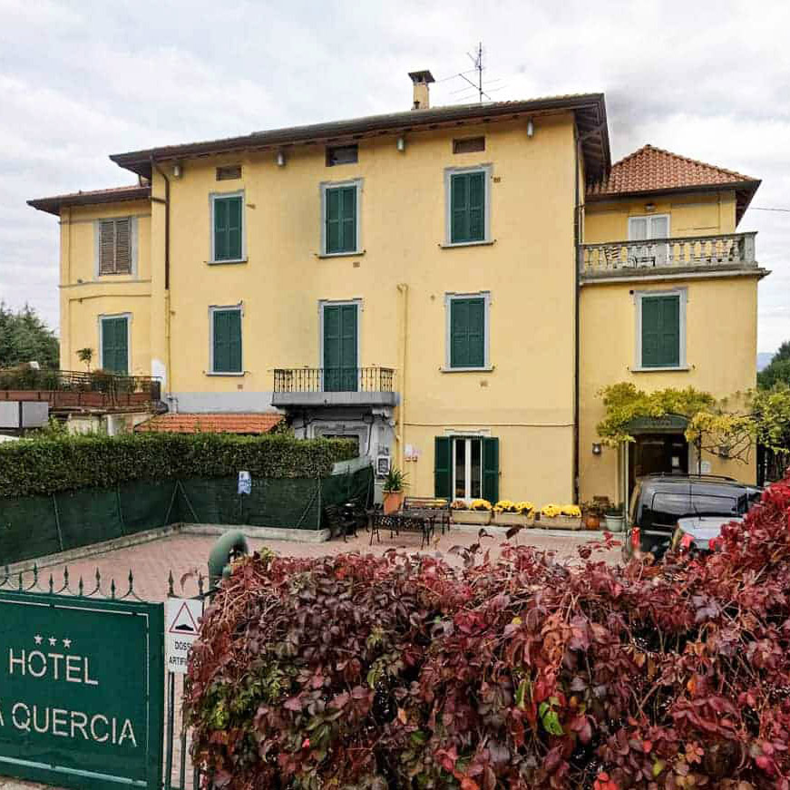 Pessina Costruzioni - Progetto Hotel La Quercia - Mozzo(BG) - Vista esterna pre intervento